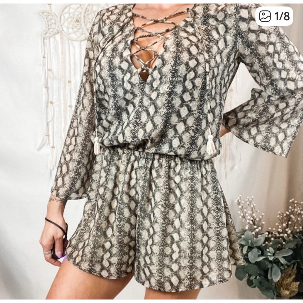 Show Me Your MuMu Tillie Tie Front Tassel Romper Snake Print Size S Boho NWT